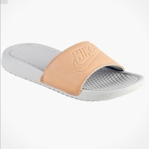 EUC women’s Nike Benassi JDI BP Slide